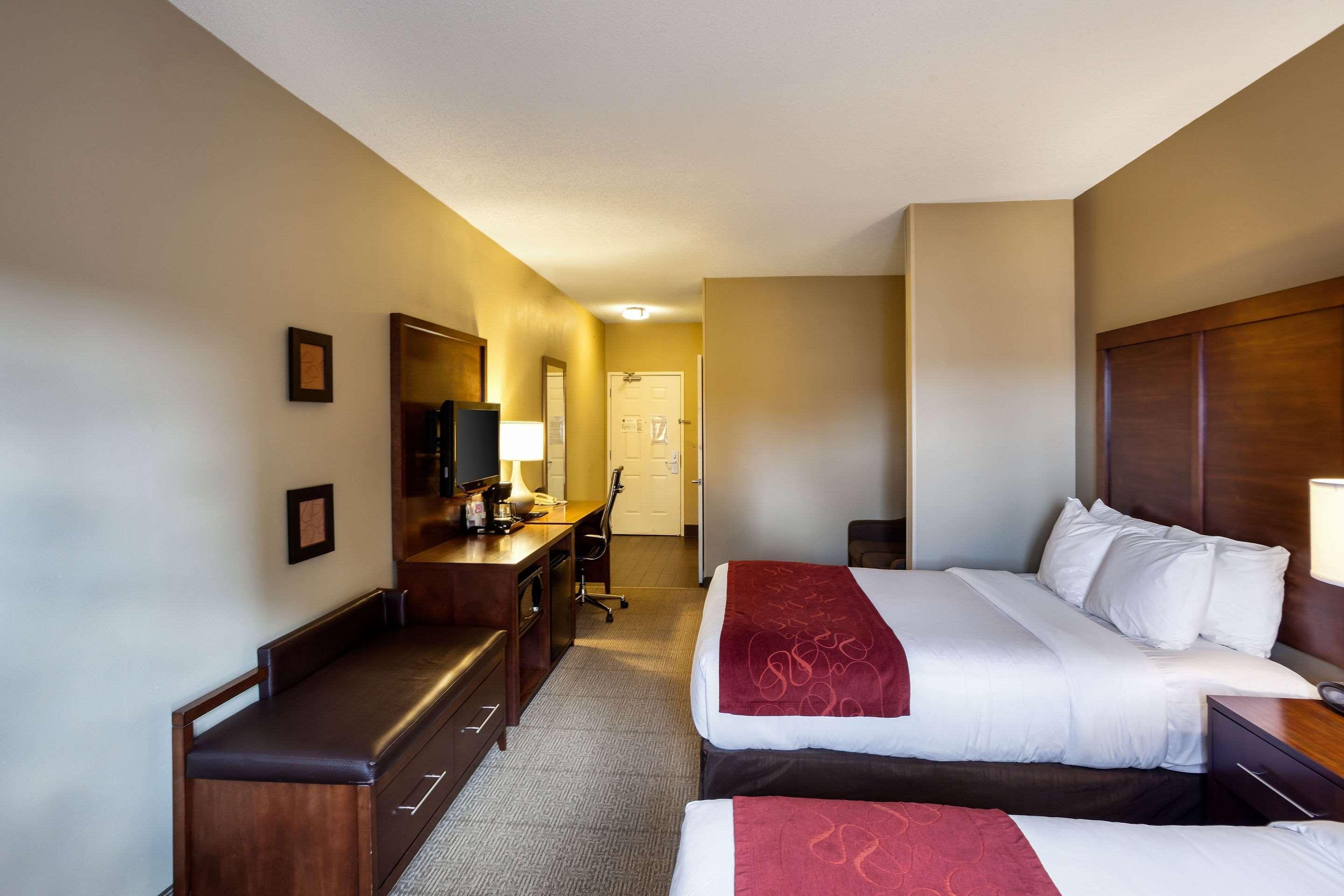 לינקולן Comfort Suites University מראה חיצוני תמונה