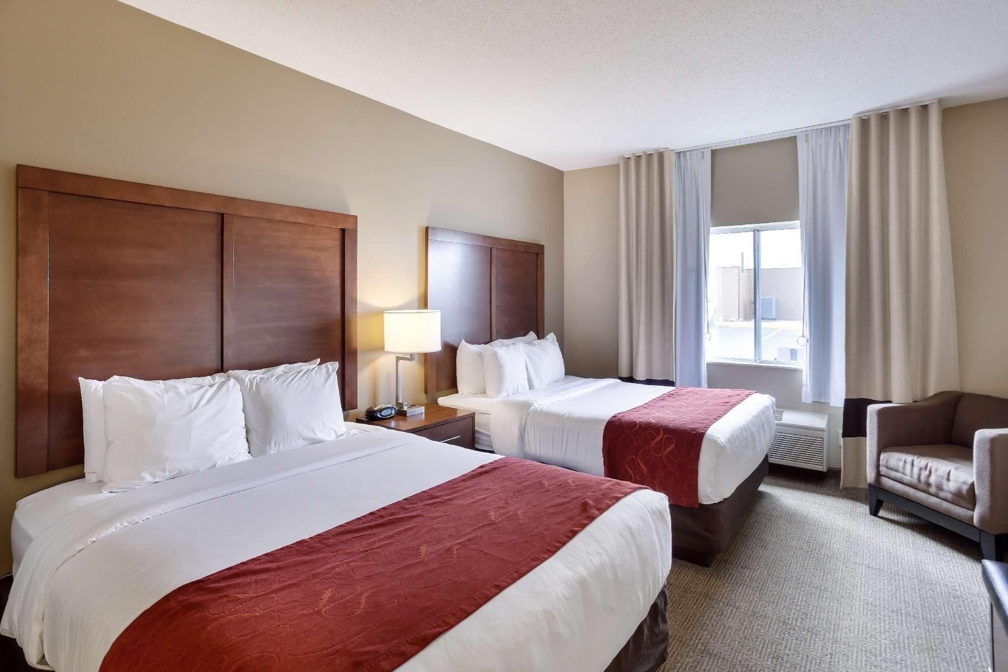 לינקולן Comfort Suites University מראה חיצוני תמונה