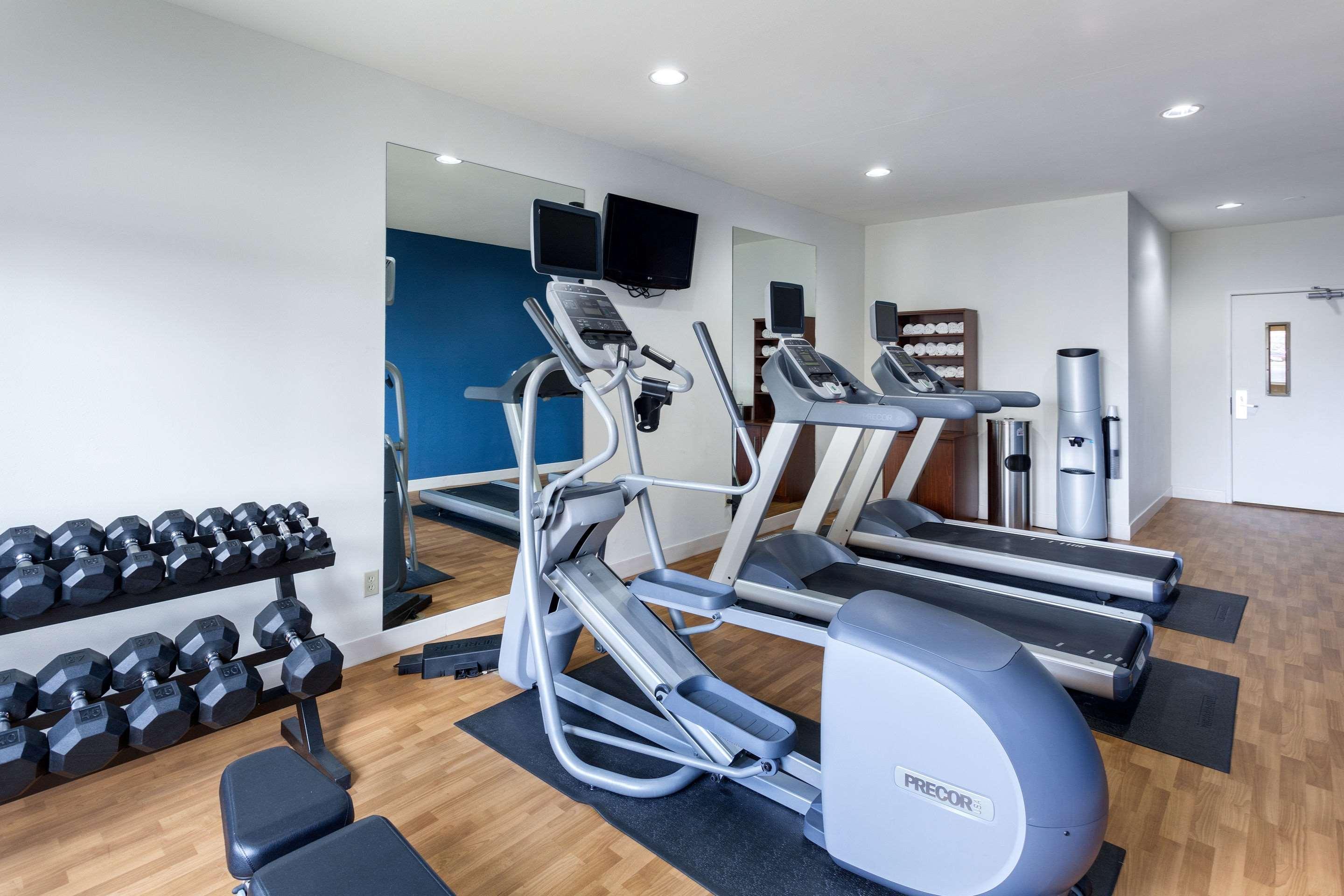 לינקולן Comfort Suites University מראה חיצוני תמונה